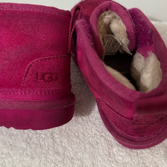 UGG Neumel EZ-Fit Toddler size 8C Boots - Picture 6 of 10